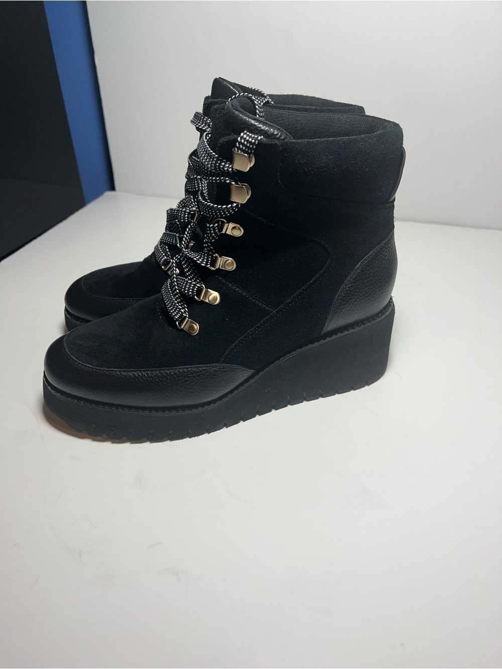 Cole Haan ZeroGrand Black Lace-Up Wedge Ankle Boots size 7.5